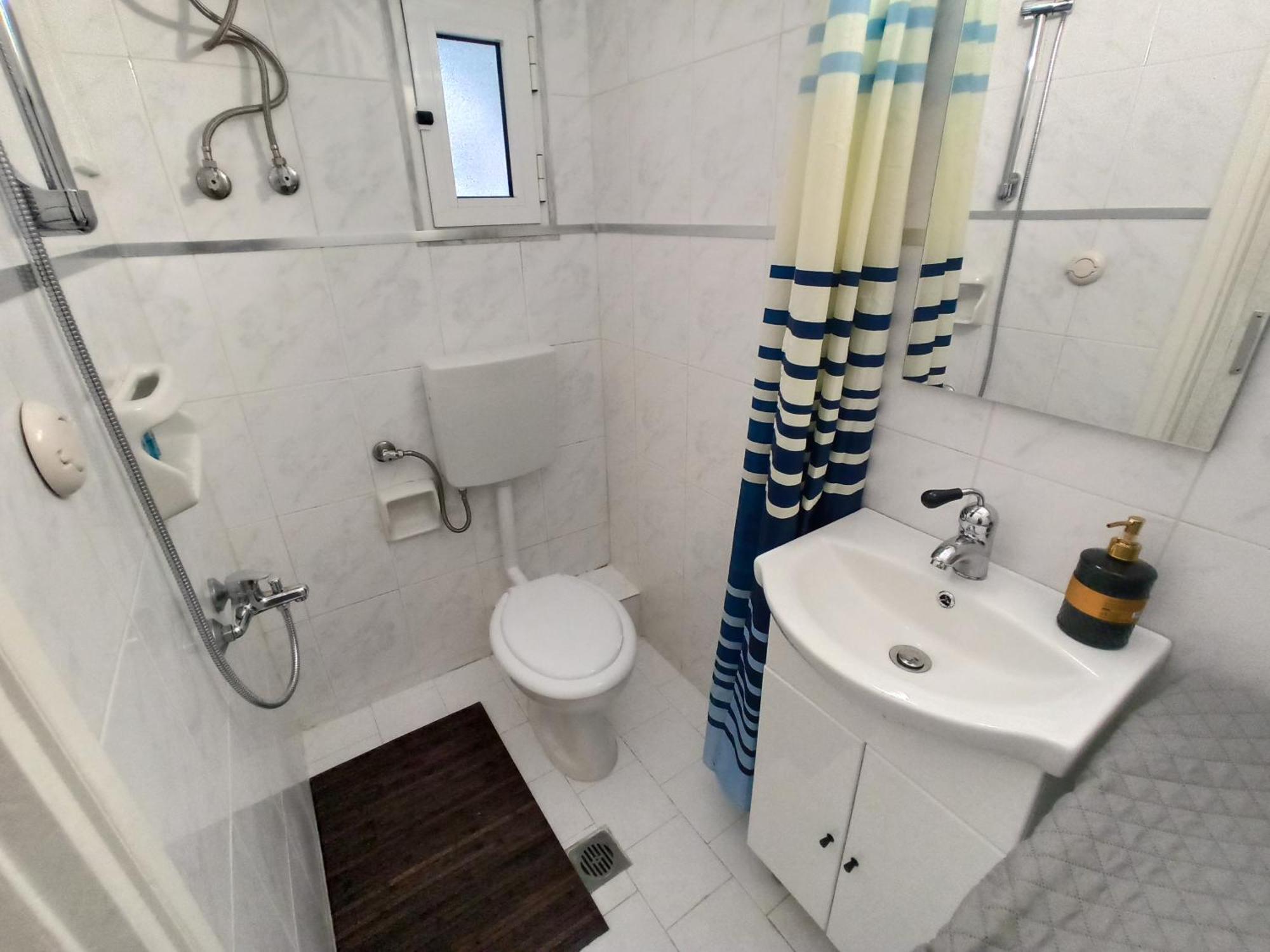 Josuaz Blue Apartment Flogita